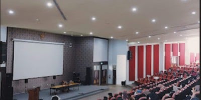 Auditorium Prof. H. Idham Zarkasi, S.H. Fakultas Hukum Universitas Lambung Mangkurat